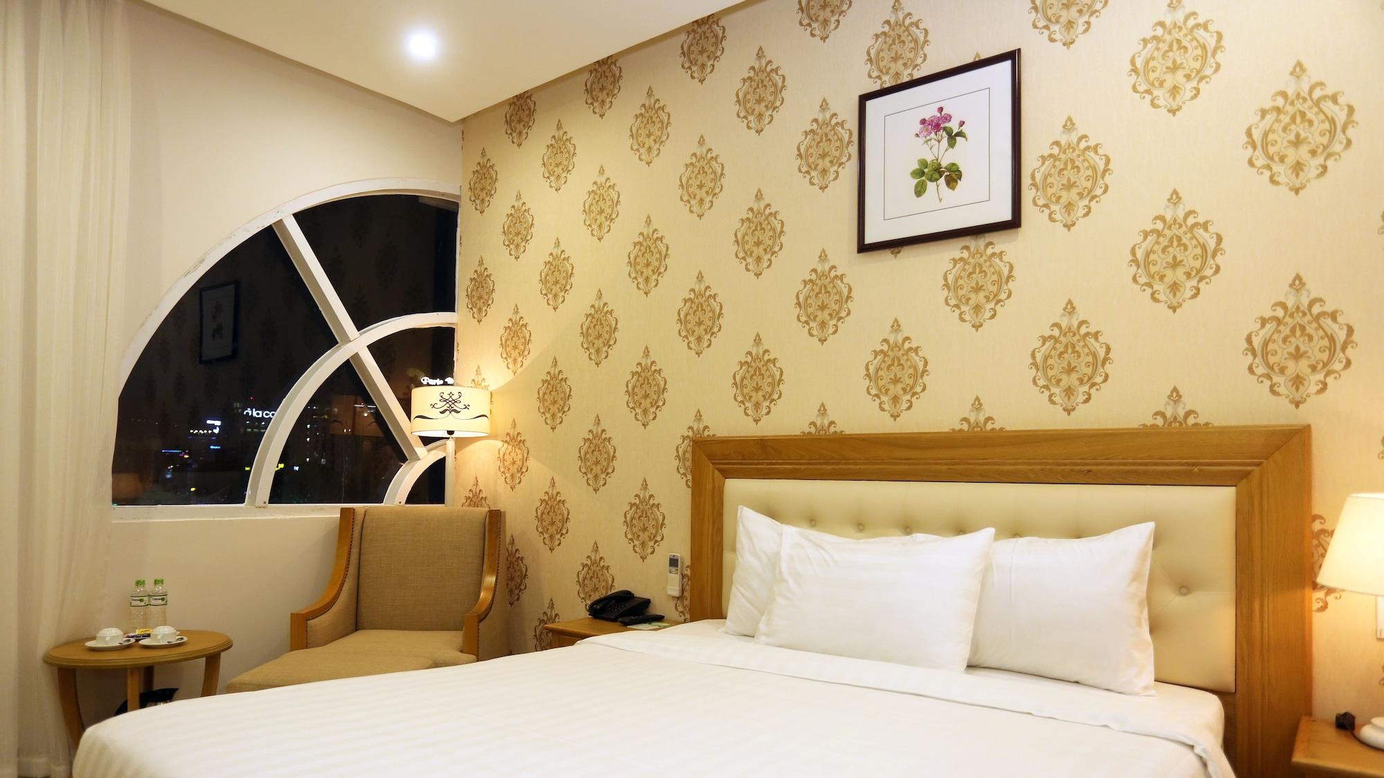 Royal Family 4* Da Nang
